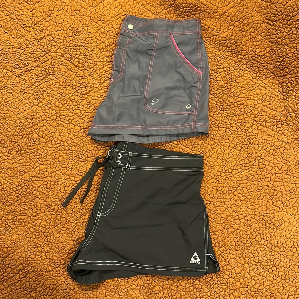 Women’s Board shorts size L